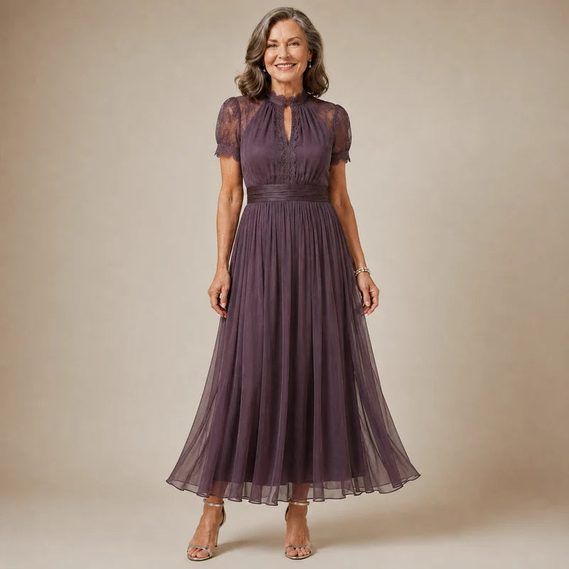 Mirabelle Goldenes Kleid