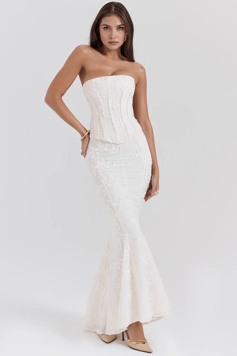 Fleur Goldenes Kleid