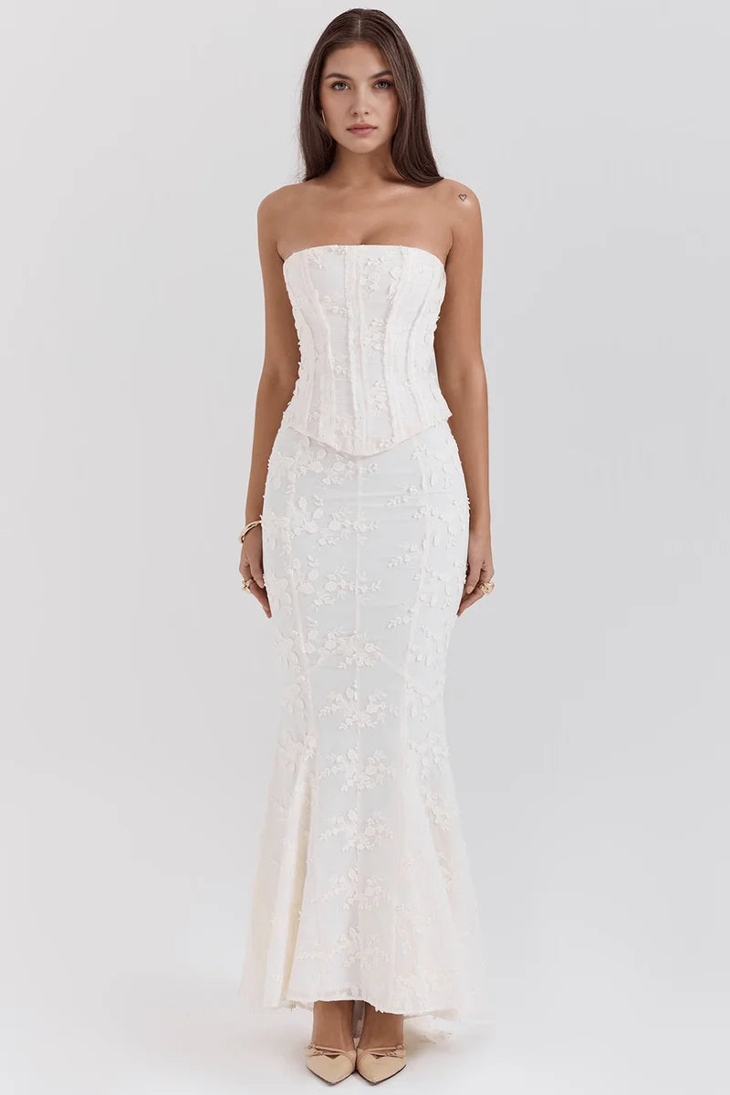 Fleur Goldenes Kleid
